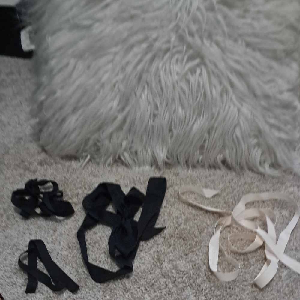 Gucci  Ribbon Bundle